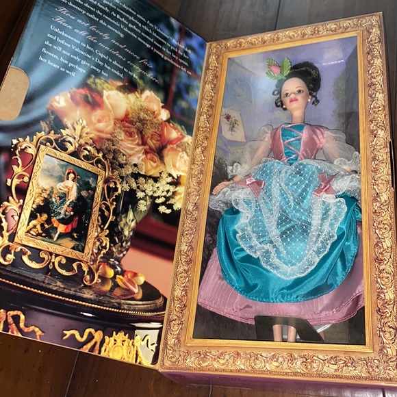 Hallmark special edition fair Valentine Barbie - Picture 2 of 4